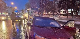 Угнанный автомобиль попал в ДТП в центре Томска