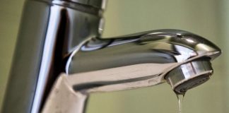 В Ленинском районе Томска авария. Часть домов без воды до вечера 19 апреля