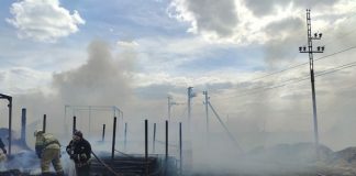 В населённом пункте Вороновка Шегарского района горела пилорама