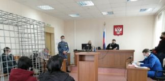 В Томской области суд арестовал полицейского, насмерть сбившего двух девушек