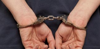 В Улан-Удэ мужчина убил знакомого в пылу ссоры из-за громкости телевизора