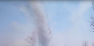 Видео: в Хакасии засняли ещё один огненный смерч