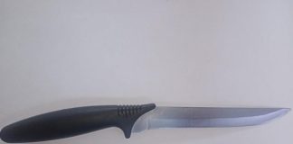 Жительница Томской области пыталась примирить двух мужчин и получила ножевое ранение