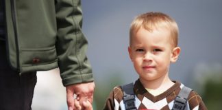 Купите Ваню, он неплохой! Органы попечительства чрезвычайно сытно питаются за счёт детишек