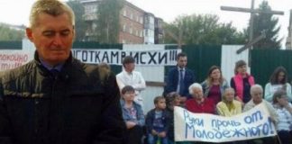 Куда катится посёлок Молодёжный? Либо тайная игра главы города Степанова