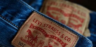 «Коммерсантъ»: Levi’s уходит с рынка Российской Федерации