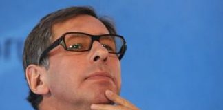 Петр Авен «живет не по средствам».