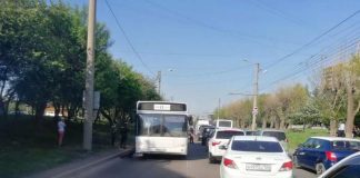 Автобус насмерть сбил ребёнка в Красноярске