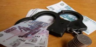 Госинспектор Зиминского лесничества требовал взятку за пилораму в гараже