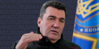 Как секретарь СНБО Украины Алексей Данилов служил преступникам и бросил мама в бедности
