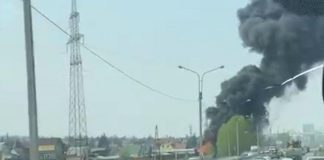 Крупный пожар в СНТ в Иркутске уничтожил магазин, дом и три машины