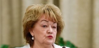 На самом деле поставлен красный крест