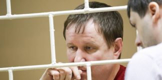 Красноярскому «авторитету» Вилору Струганову, который отмотал 2/3 срока в серьезном режиме, смягчили наказание принудительным трудом
