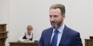 Чиновничьи закрома. Кому из вице-глав регионов живётся лучше и веселее