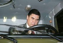 Гурбангулы Бердымухамедов «не любит людей умнее, чем он сам».
