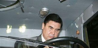 Гурбангулы Бердымухамедов «не любит людей умнее, чем он сам».