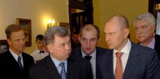 Владимир Викторов отсидел свое до приговора.