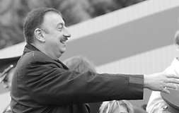 Азербайджан: какого цвета будет революция // Нефтегазовая политика руководства страны и ее национальные интересы