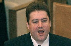 Боос испытывает на прочность принцип назначения губернаторов // Затягивание возврата кредита «Дрезднер Банка» приведет к аресту имущества Калининградской области