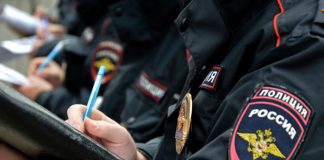 Бывшего российского полицейского осудят за мошенничество на 3,5 миллиона рублей