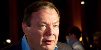 Бизнесмен Михаил Фридман обсуждает возможность получения гражданства Украины