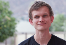 Создатель цифровой валюты Ethereum Виталик Бутерин показал содержимое ранца