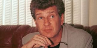 Ударился в религию и в свои 38 сидит у мамы на шее: как живет психически больной сын Костолевского