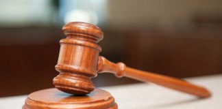 В Томской области с экс-сотрудницы Росреестра взыскали полученные в виде взятки 99,5 тысячи рублей