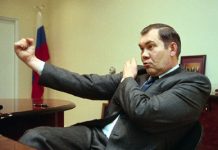 Лебедь для Ельцина // Найти «патриота»!