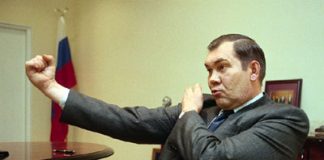 Лебедь для Ельцина // Найти «патриота»!
