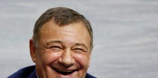 «Авиаразборки» в «Победе» ведут к Роттенбергу