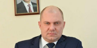 Или трусы надень, или погоны сними!