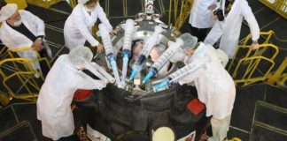 Шприцы «саморазрушились» в Роскосмосе