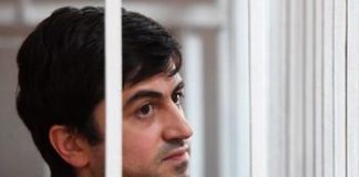 Владимир Александров приземлился на 7 лет.