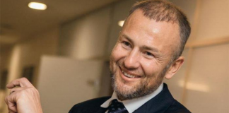 Мультимиллионер Андрей Мельниченко получил гражданство ОАЭ