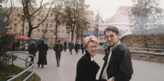Как живёт пропагандист Андрей Норкин после самоубийства жены