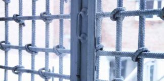 В Новосибирской области пенсионер зарезал своего зятя