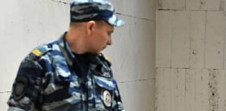 Защита зама руководителя МЧС растеряла следователя