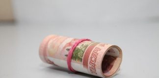 Жительница Томской области отдала аферистам пособие на развитие бизнеса и нажила уголовное дело