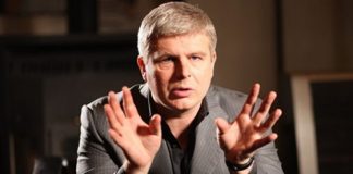 Забирая млрд либо куда засобирался руководитель «МИЦ» Андрей Рябинский