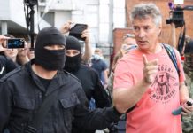 Евгения Ройзмана изгнали из «Города без наркотиков» из-за «говна».