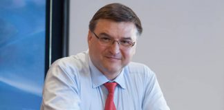 Киберзащитника согнули в «Дугу»
