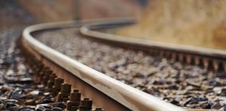 Поезд насмерть сбил женщину в Красноярском крае