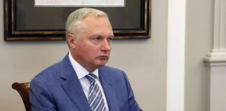 Птица-говорун Митволь: топим всех!