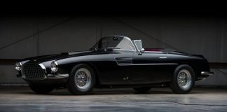 Уникальные суперкары Ferrari продадут с аукциона за $10 миллионов