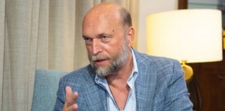 Сергей Пугачев уступил колонию женщине.