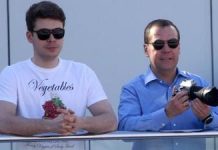 «Вселенная» в созвездии младшего Медведева.