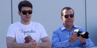 «Вселенная» в созвездии младшего Медведева.