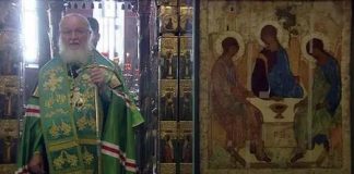 «Святейший может давать указания чиновникам, как и сам император».