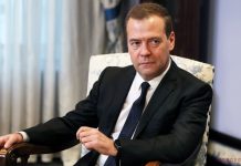 «Средств нет, держитесь!» Дмитрий Медведев за тысячу рублей снимает в аренду участок ценой полмиллиарда. Однако и тысячу не заплатил